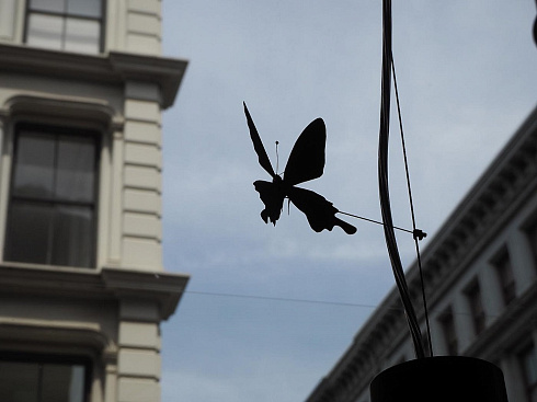 Подвесной светильник Ingo Maurer Flatterby Insekten-Modelle 1499940