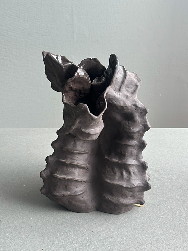 Ваза Katya Berlin BlackClay 05 Black Clay BERLIN05