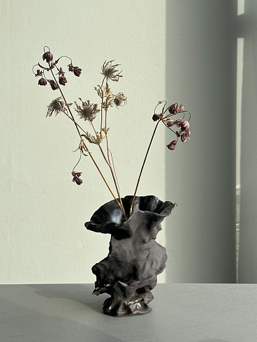 Ваза Katya Berlin BlackClay 02 Black Clay BERLIN02