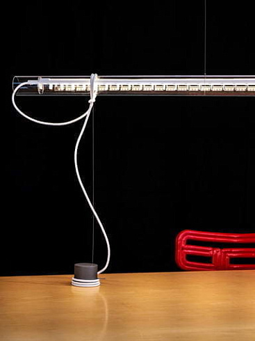 Настольная лампа Ingo Maurer Tubular Balance Red Tubular 1085000