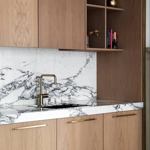 Ручка-скоба Buster and Punch Pull Bar Linear Large Brass Linear GPB-05296