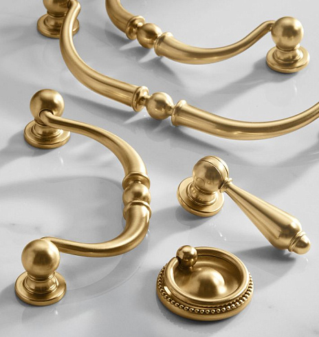 Ручка-кнопка Rejuvenation Hans Drop Tassel Aged Brass Hans 4856157