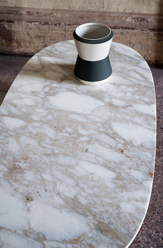 Журнальный столик Tacchini Soap 130  Soap T25 Matt Champagne Gold / T31 White Calacatta Marble