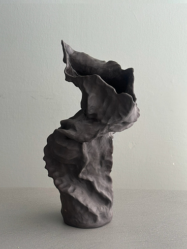 Ваза Katya Berlin BlackClay 04 Black Clay BERLIN04