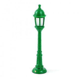 Street Lamp Dining Green