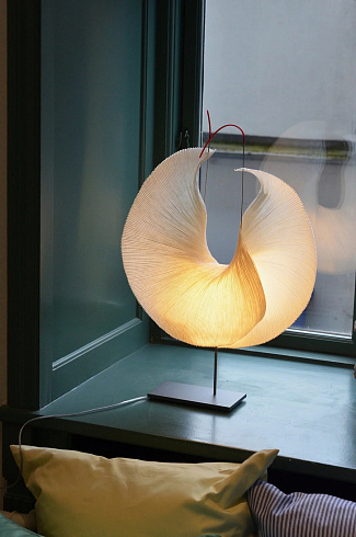 Настольная лампа Ingo Maurer Yoruba Rose LED Yoruba Rose 2922000