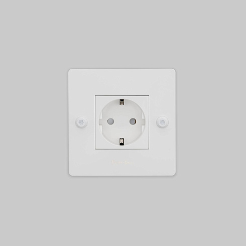 Розетка Buster and Punch 1G / Schuko Type F / Linear / With B+P Logo / White Sockets CSC-144190
