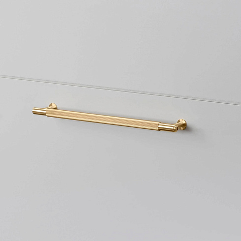 Ручка-скоба Buster and Punch Pull Bar Linear Medium Brass Linear GPB-05291