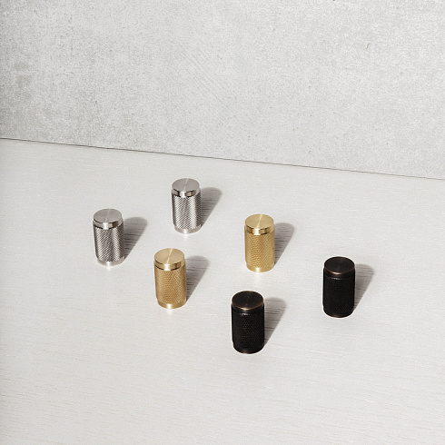 Ручка-кнопка Buster and Punch Knob Cross Brass set of 2 Cross RFK-054089