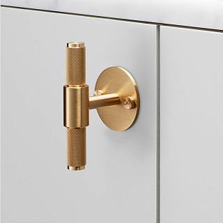 T-Bar Plate Cross Brass