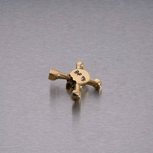 Подвеска Buster and Punch Skull Drum Key Brass Skull UTB-051826