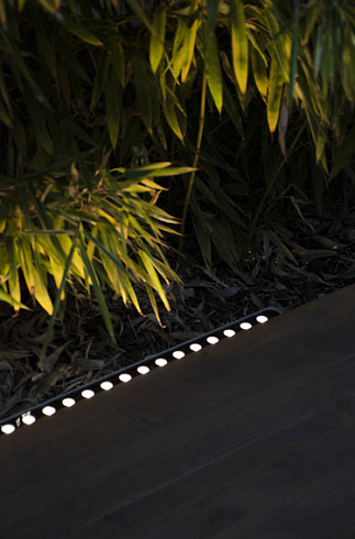 Уличный светильник AUGENTI Matrix Mini Floodlight 8W 2700K 20 on/off Matrix 2811P/HPRCNB