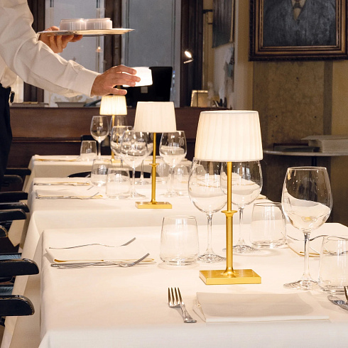 Настольная лампа Zafferano Poldina Classic White / Ivory Poldina LD1230B3