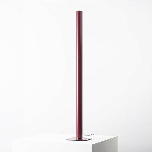 Напольный светильник Artemide Ilio LED Ruby Red Ruby Red S1640020APP02