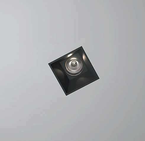 Спот Oty Light X4 A 8W 3000К 60 White on/off X 3X4A.023L.06