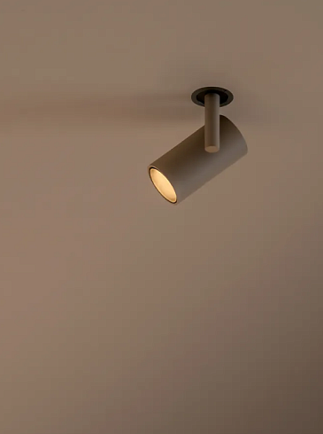 Встраиваемый светильник Vibia Circus Solo 0172 Black Tunable White+Casambi Built-in Circus 017211/8Z_23