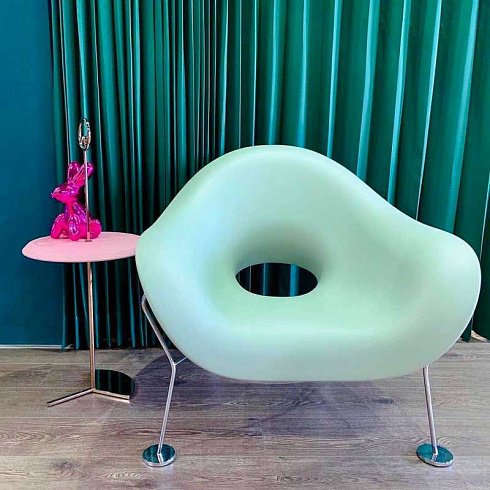 Уличное кресло Qeeboo Pupa Powder Coat Pink  Pupa 60001PI-PC