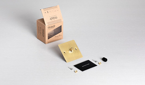Переключатель Buster and Punch 1G Intermediate Toggle Brass Switches UK UK-TO-CO-INT-BR-A