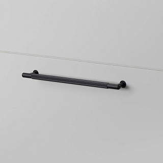 Pull Bar Linear Medium Black