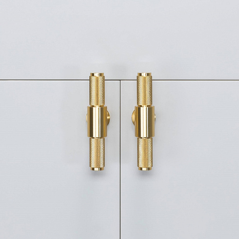 Ручка-кнопка Buster and Punch T-Bar Cross Brass Cross RTB-054085