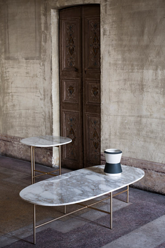Журнальный столик Tacchini Soap 130  Soap T25 Matt Champagne Gold / T31 White Calacatta Marble