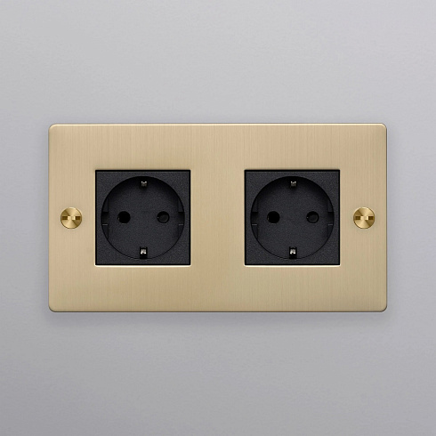 Розетка Buster and Punch 2G Schuko Type F brass Sockets CSC-051986