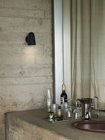 Настенный светильник &tradition Solid SC104 Black Solid 133281A387