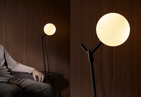 Настольная лампа Aromas del Campo Atom Matt Black Atom S1214+Matt Black/Opal